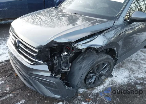 2022 Volkswagen Tiguan 2.0T Se z USA, uszkodzony, nr VIN 3VV2B7AX3NM079421